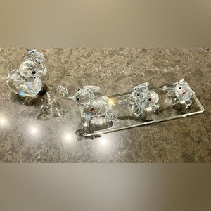 Sorelle Handcrafted Crystal Glass 3 family elephants & elephant with ball- set